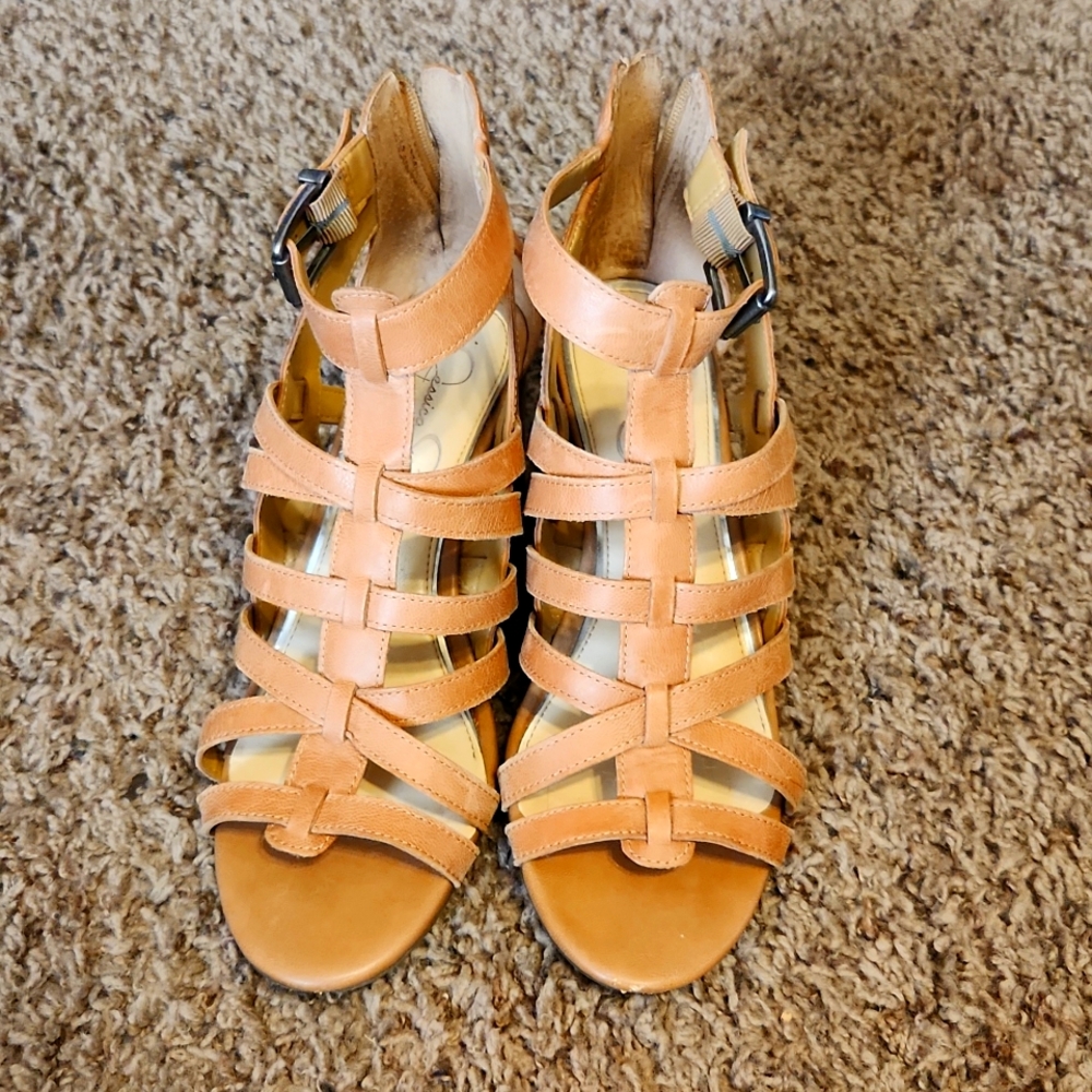 Jessica Simpson heels size 8